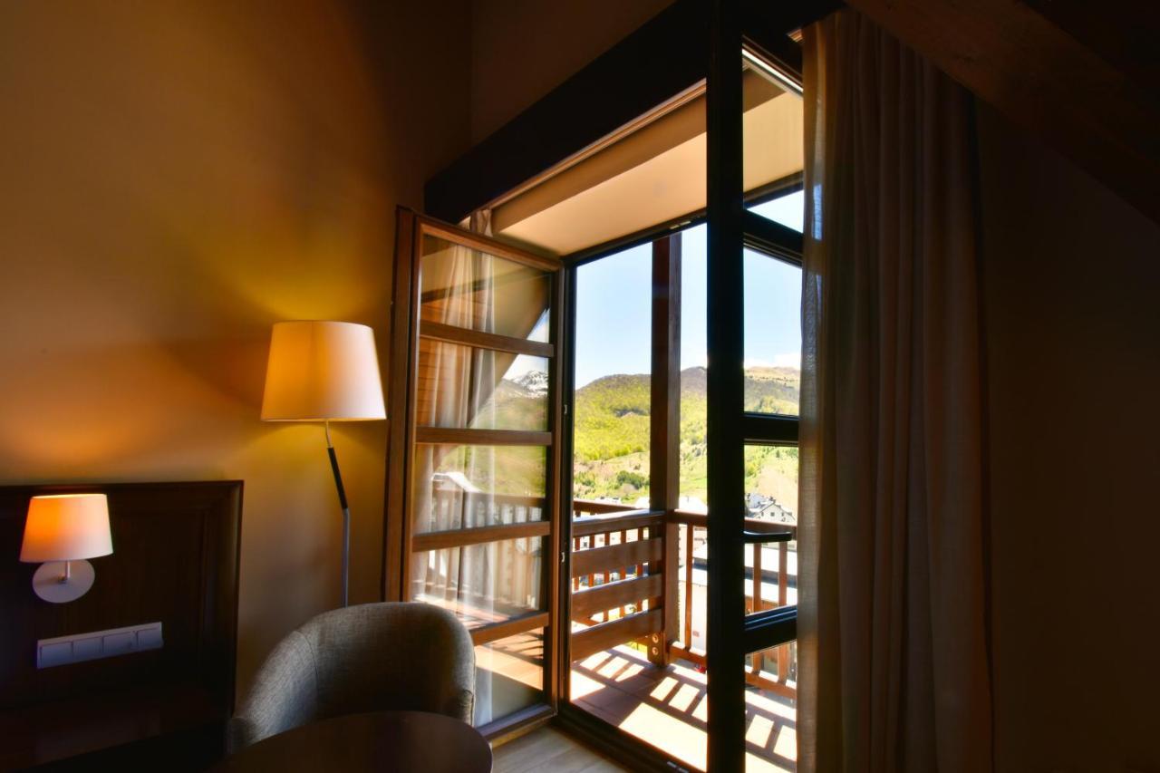 Snoe Aragon Hills Hotel Formigal Exterior foto