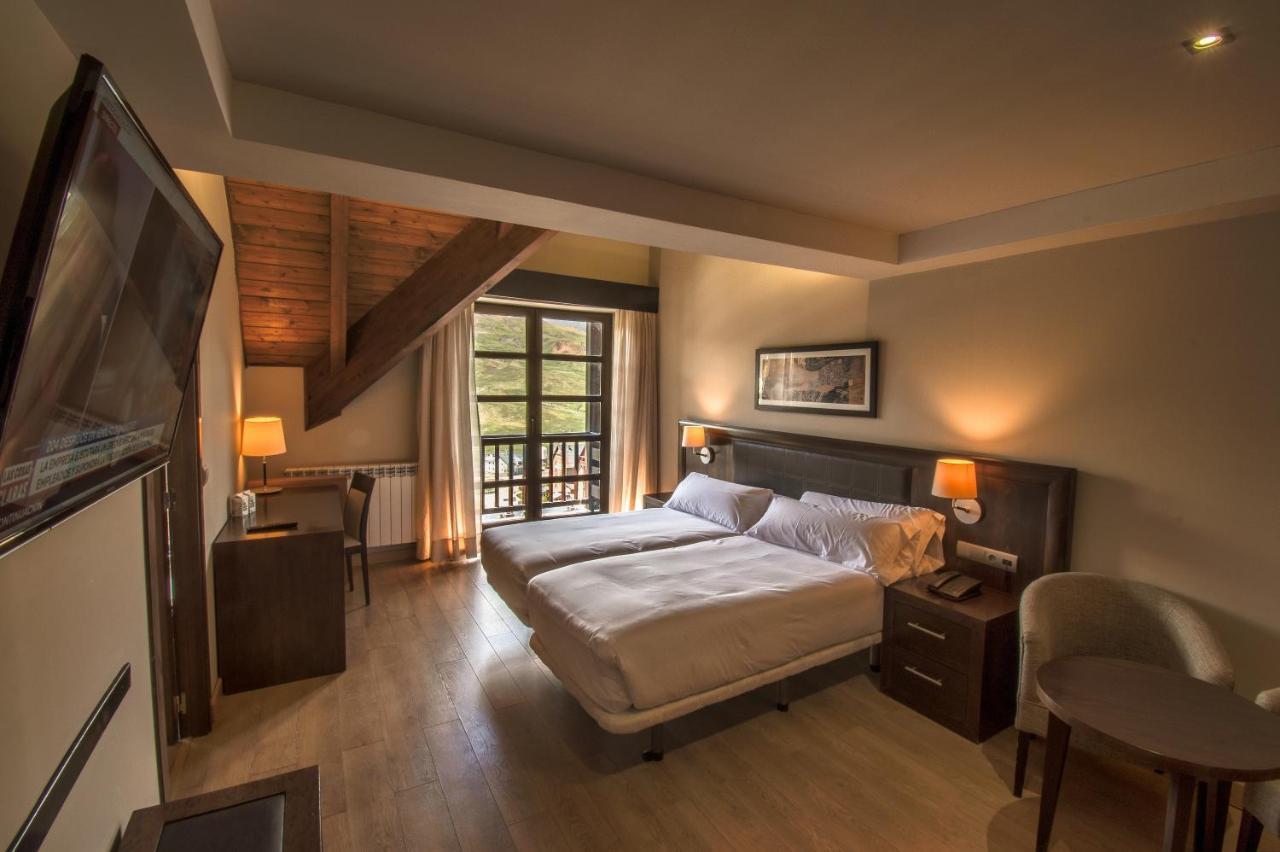 Snoe Aragon Hills Hotel Formigal Exterior foto