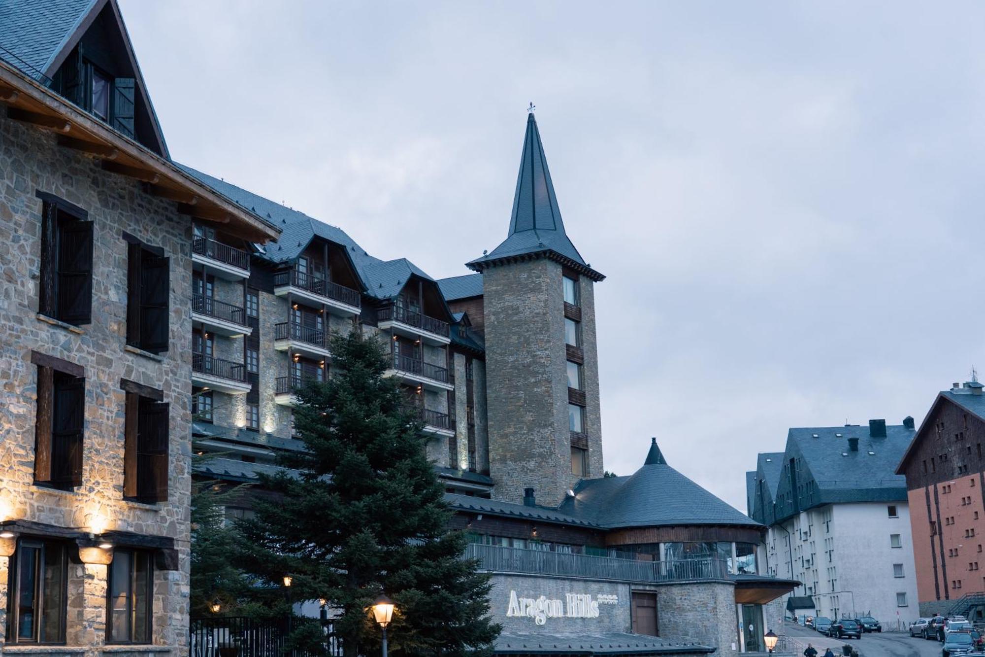 Snoe Aragon Hills Hotel Formigal Exterior foto
