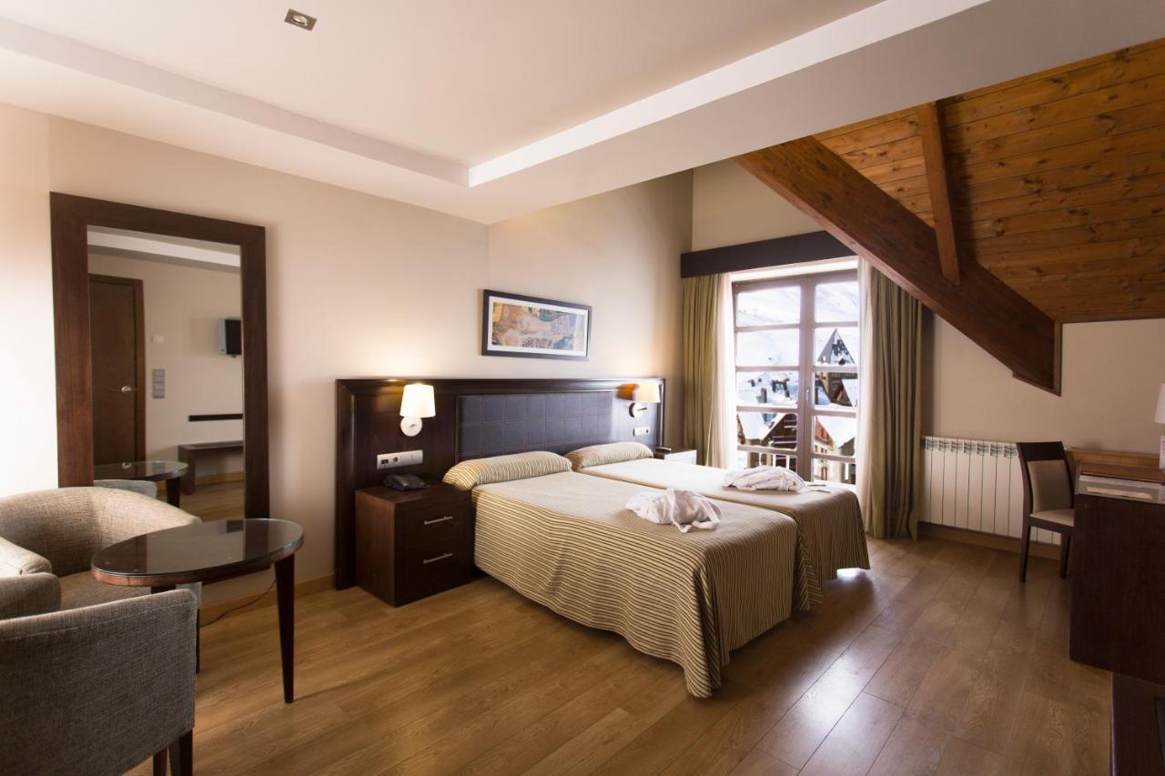 Snoe Aragon Hills Hotel Formigal Exterior foto