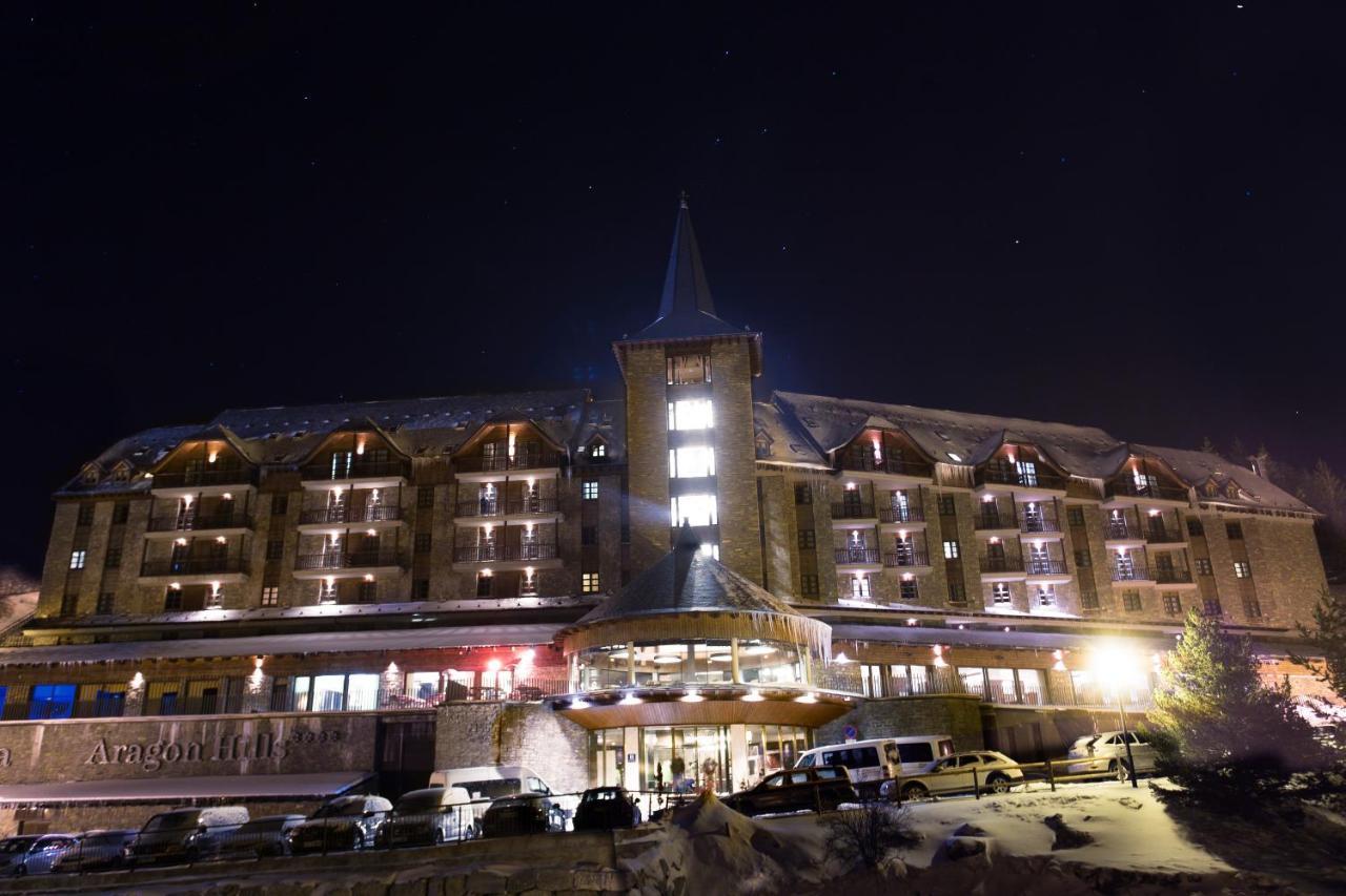 Snoe Aragon Hills Hotel Formigal Exterior foto